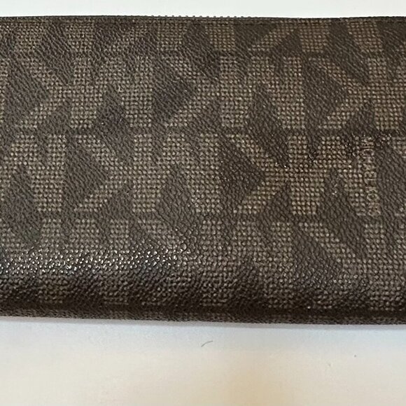 Michael Kors Monogram Zip Around Wallet Womens Black/Brown Leather - Like New - Picture 3 of 15